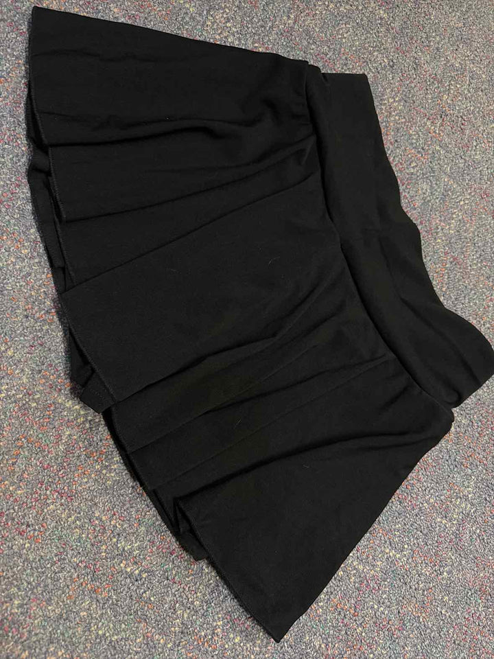 L - Unbranded Skort