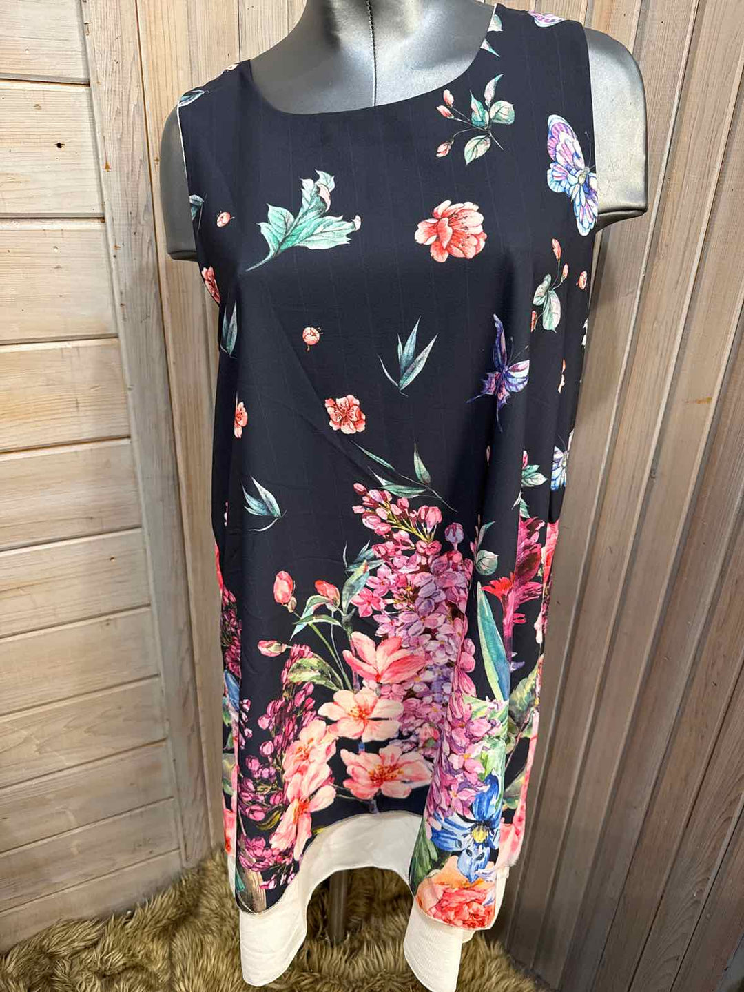 M - Clara Faith Dress