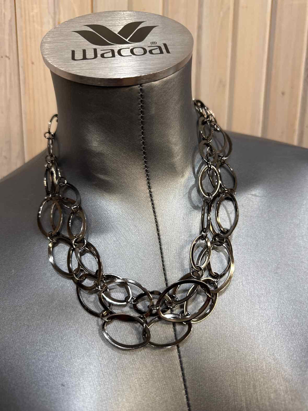 Jewelry - Daisy Fuentes Necklace