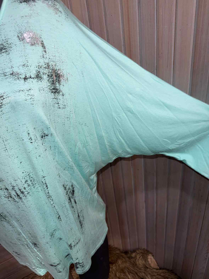 XL - ellumiNation Bat Sleeve Top