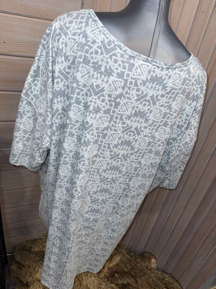 3X - LuLaRoe T-Shirt