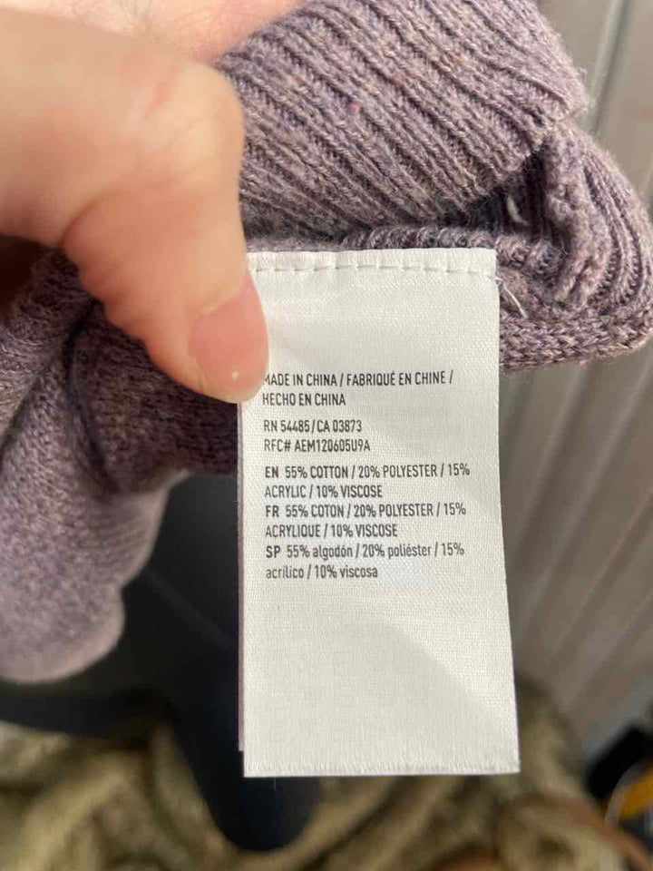 S - American Eagle Long Sleeve