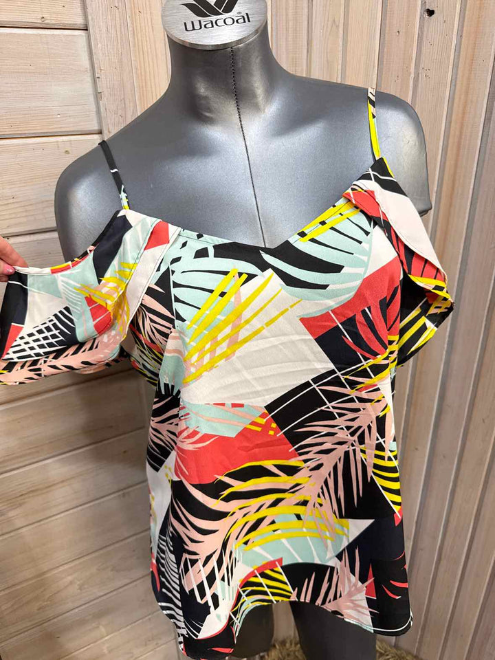 M - Bar III Cold Shoulder