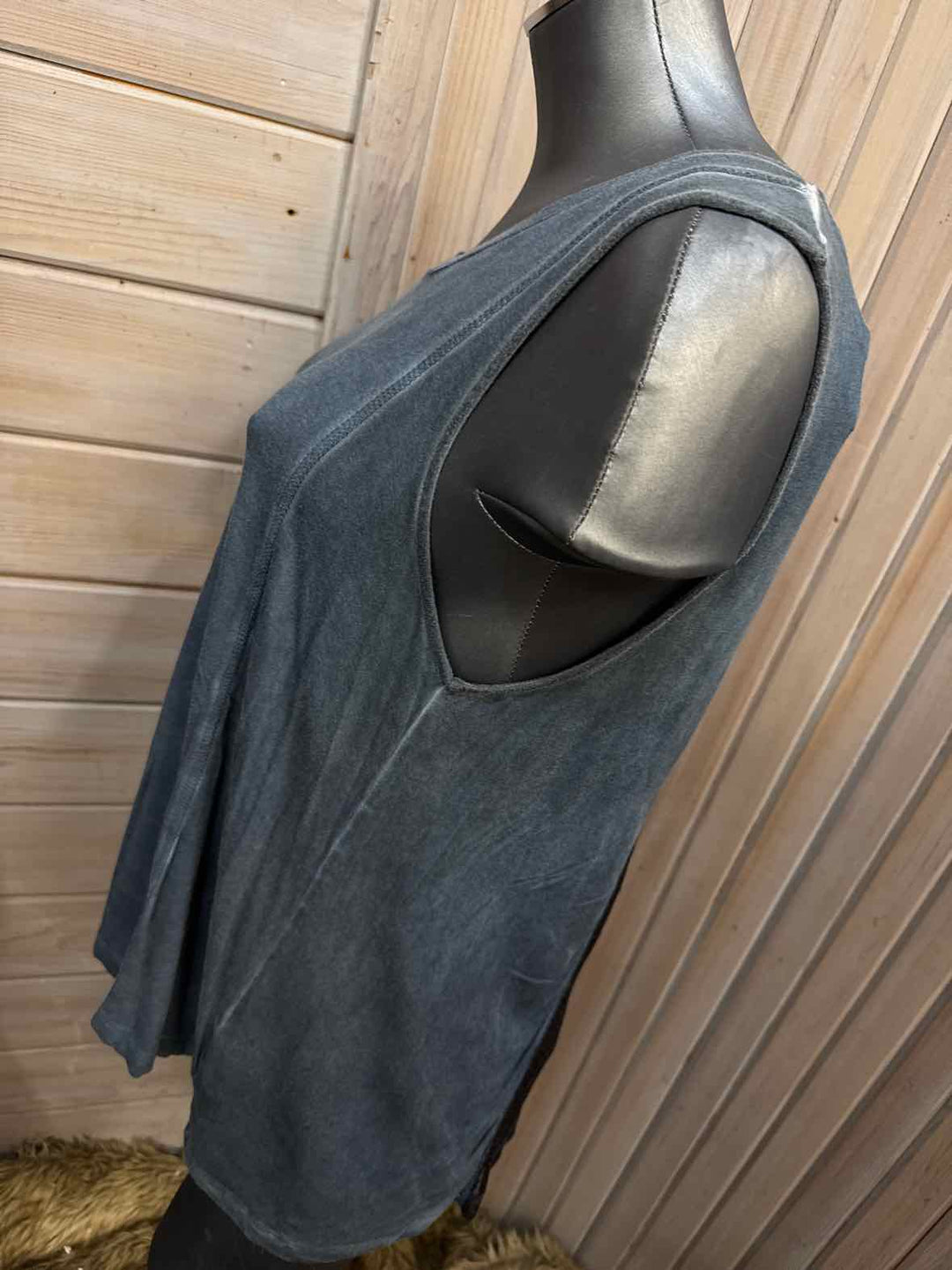 M - Hurley Tank