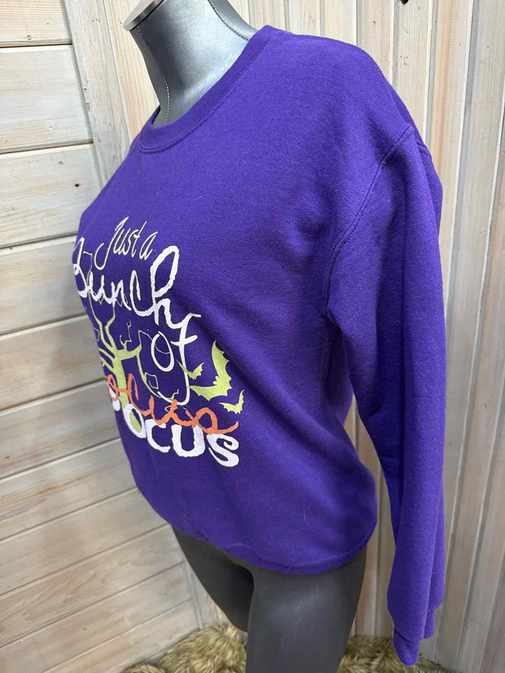 S - Gildan Sweatshirt