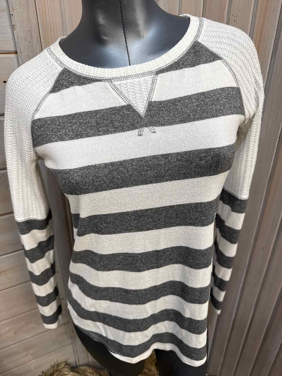 XS - Maurices Long Sleeve