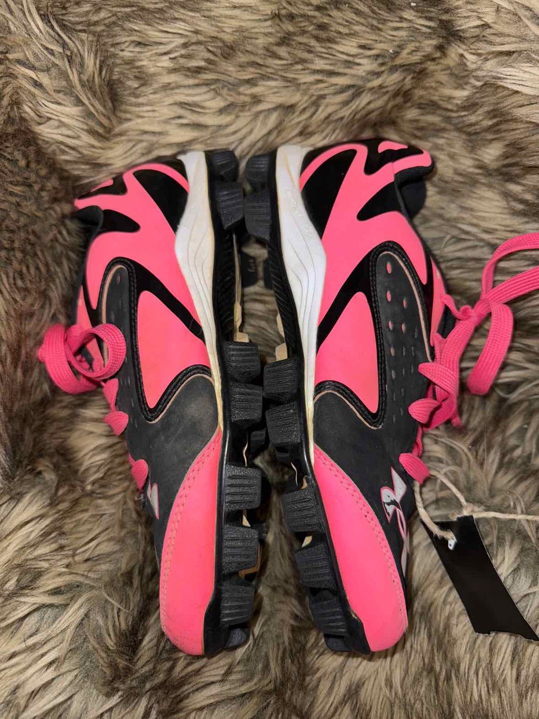 5.5 - Under Armour Shoes