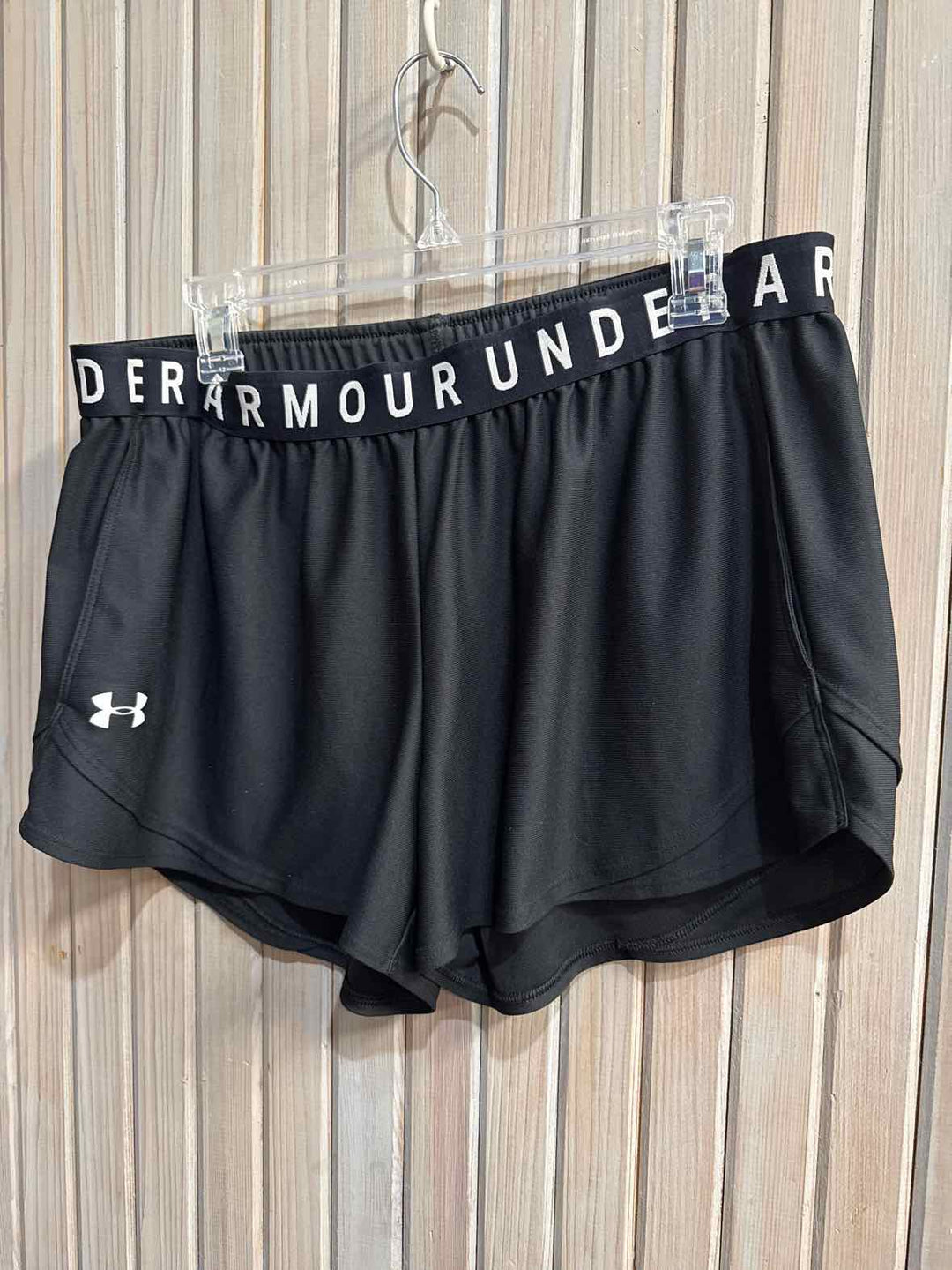XL - Under Armour Shorts