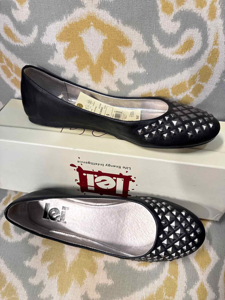 9 - l.e.i. Flats
