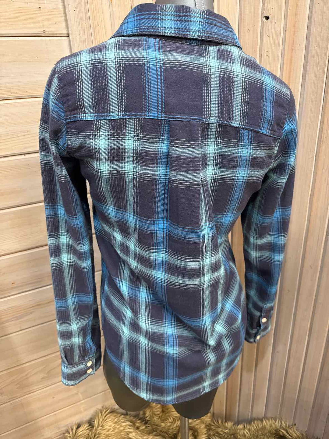 S - Mossimo Button Down