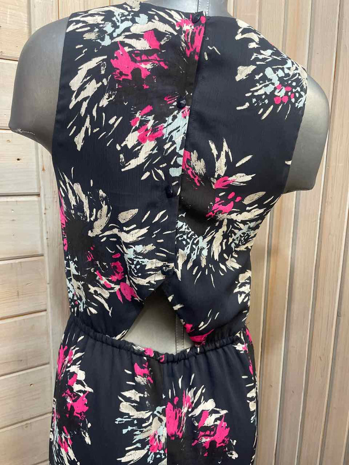 6 - Banana Republic Dress
