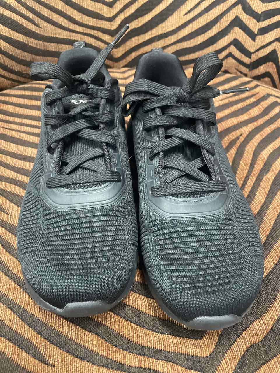 7.5 - Skechers Bobs Sneakers