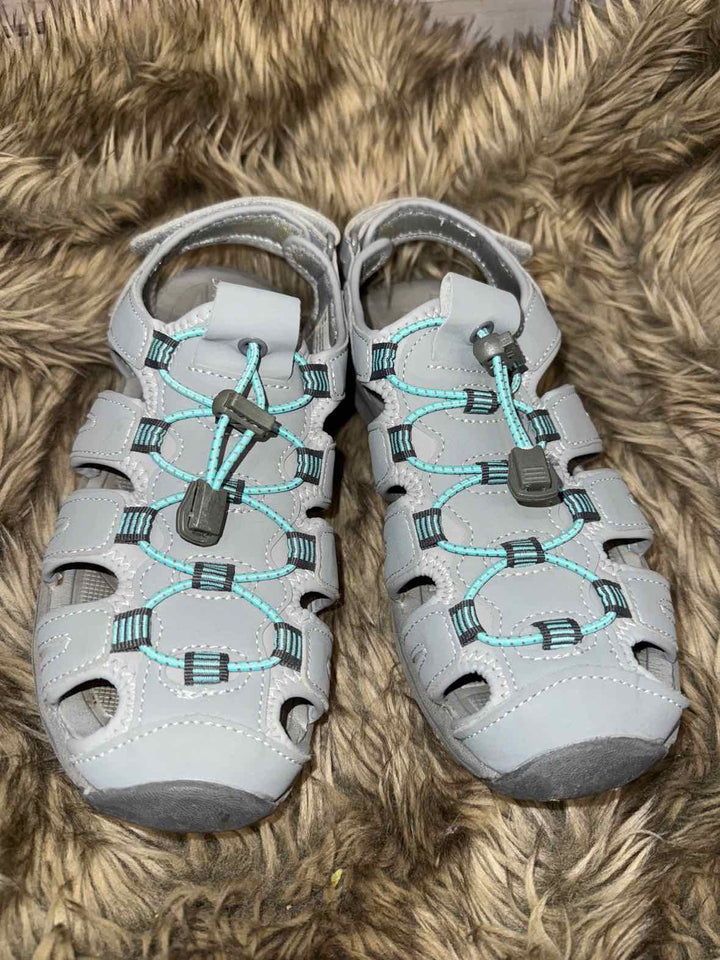 8 - Khombu Sandals