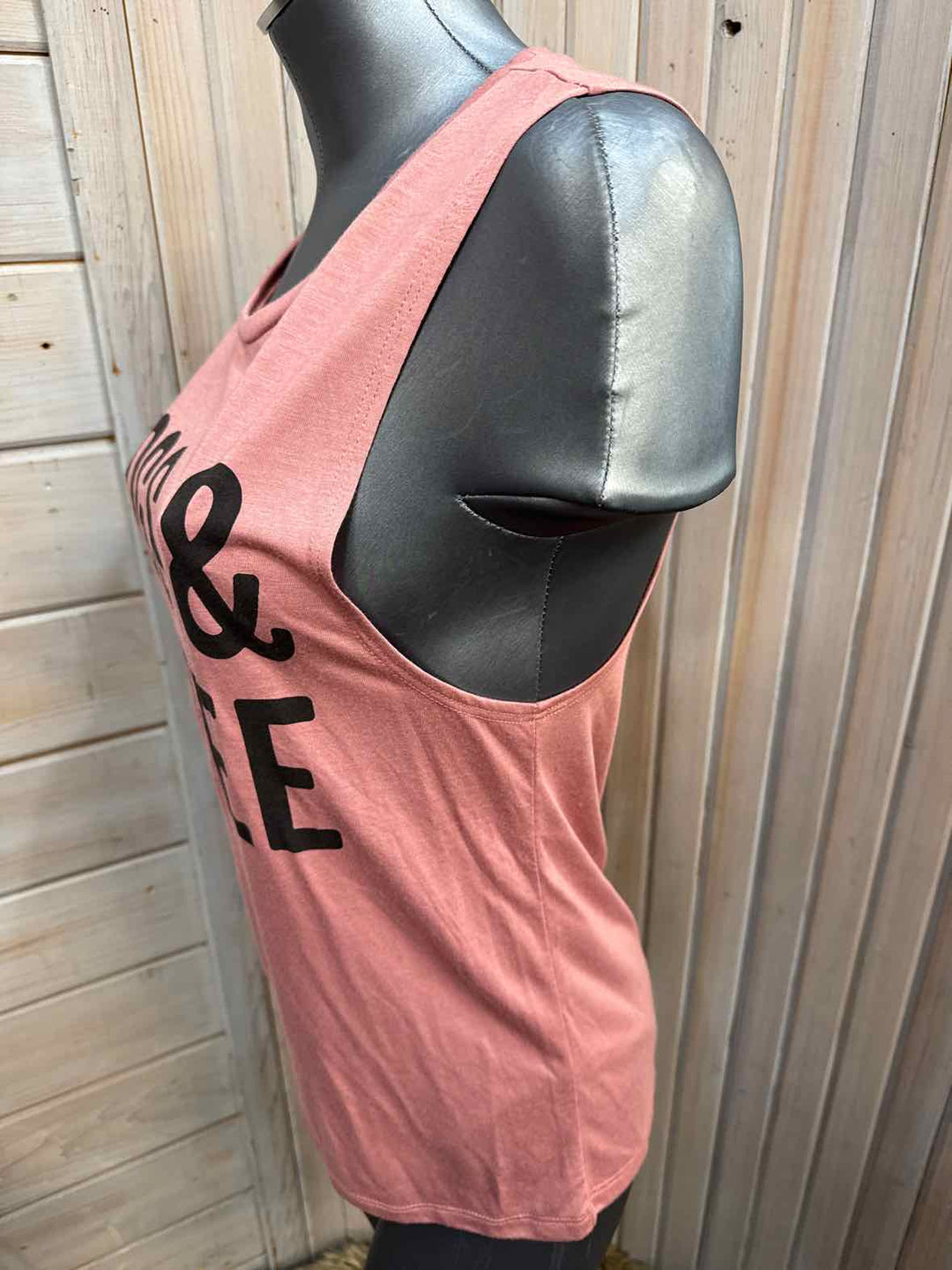 M - Grounds & Hounds Tank