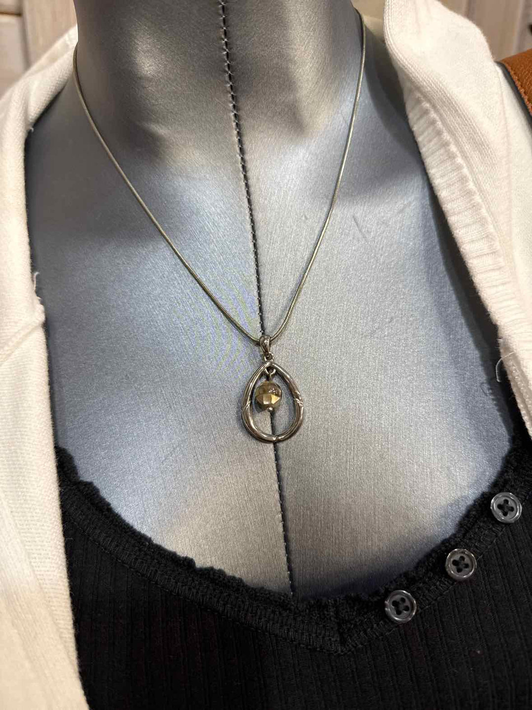 Jewelry - Lia Sophia Necklace