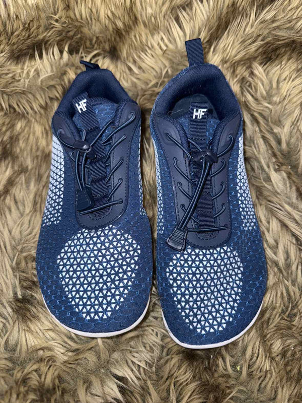 9/9.5 - HIKE Footwear Athletic Shoes