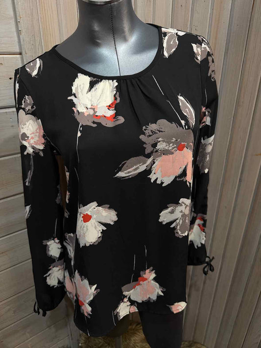 S - Maurices Cold Shoulder
