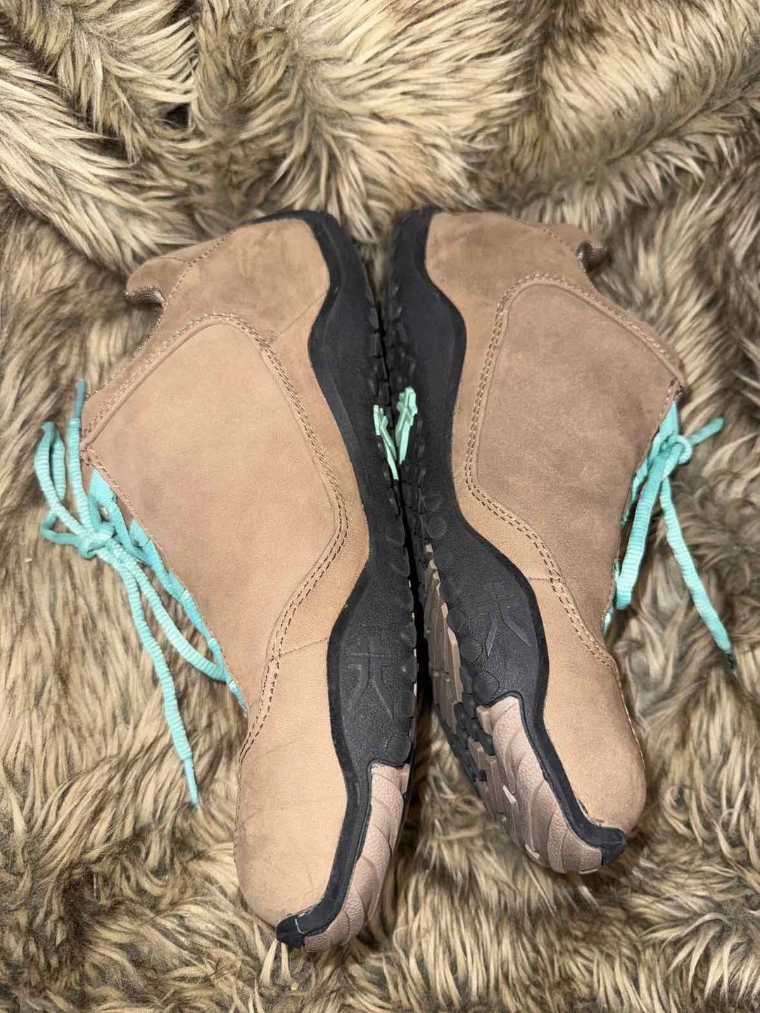9.5 - KURU Sneakers
