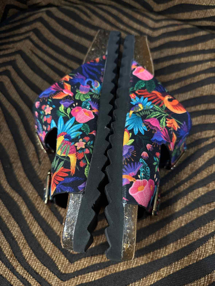 8 - inkkas Sandals