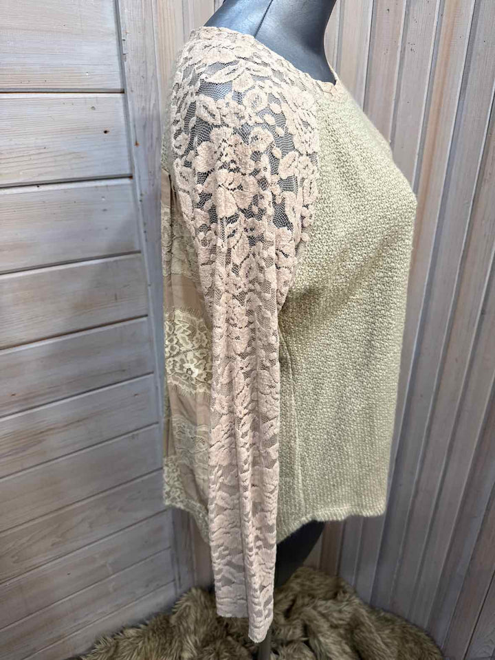 M - Mystree Long Sleeve