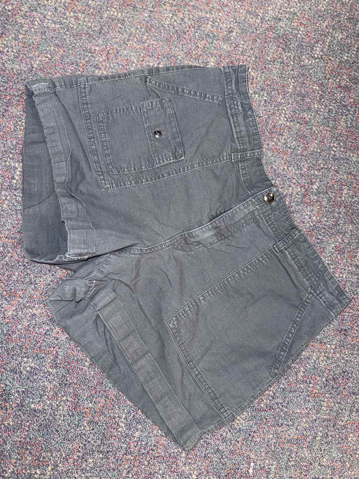 14 - Time and Tru Shorts