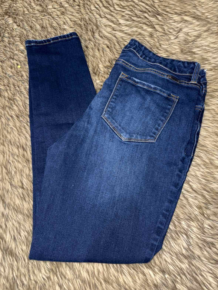 13 - Kancan Jeans