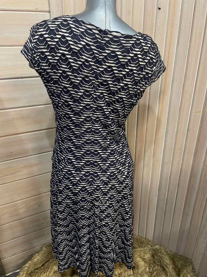 12 - Anne Klein Dress