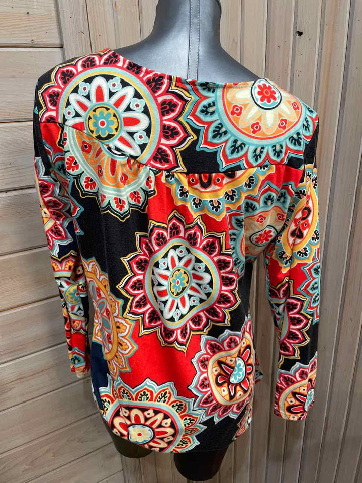 L - Unknown Long Sleeve