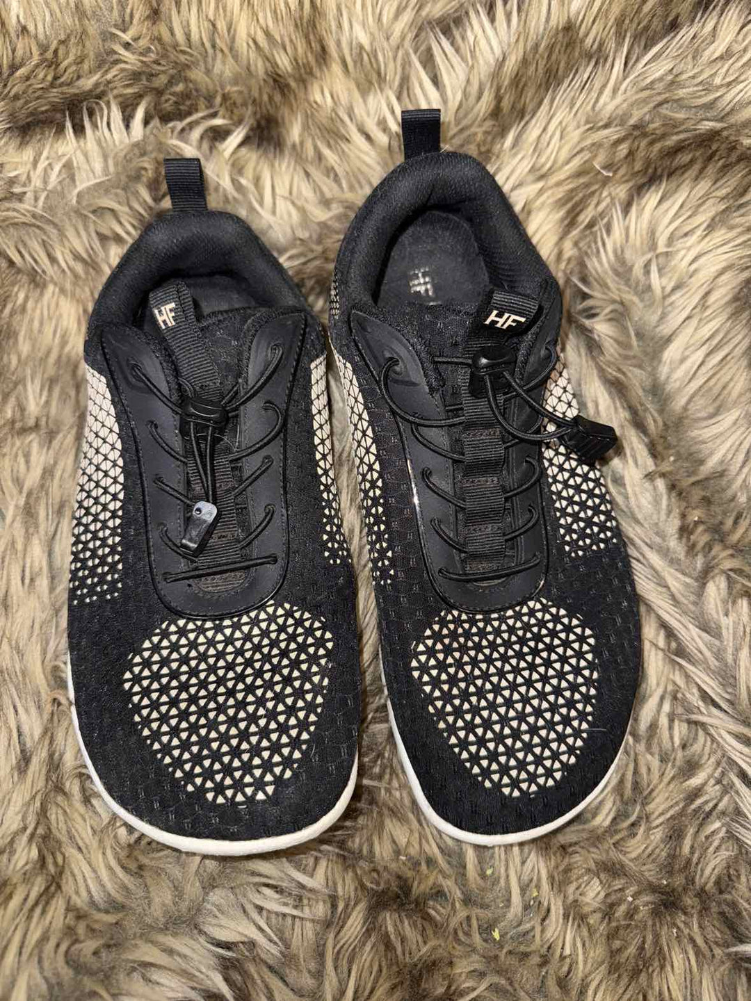 9/9.5 - HIKE Footwear Athletic