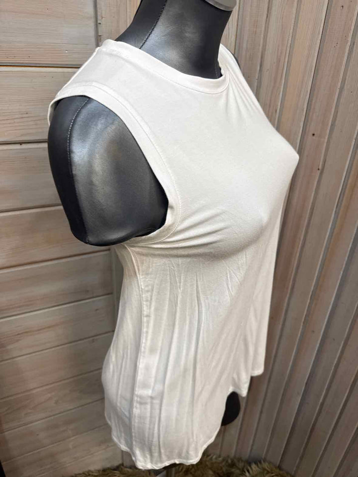 M - Daily Ritual Tank