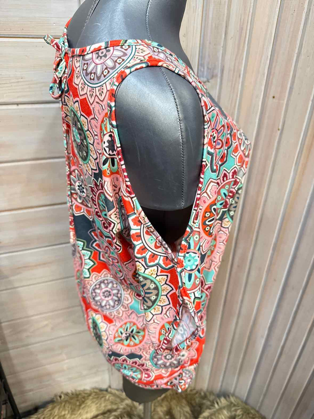 L - Unbranded Cold Shoulder