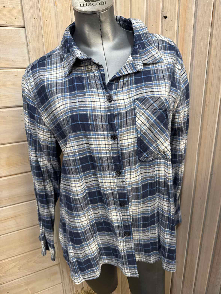 XL - Time and Tru Button Down