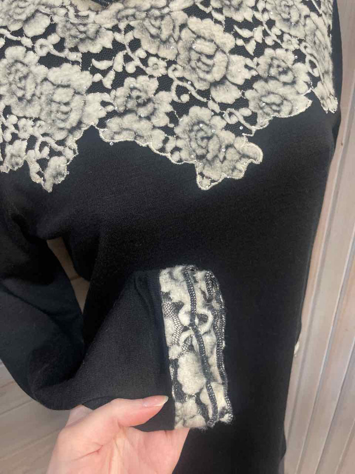 M - Beta's Choice Long Sleeve