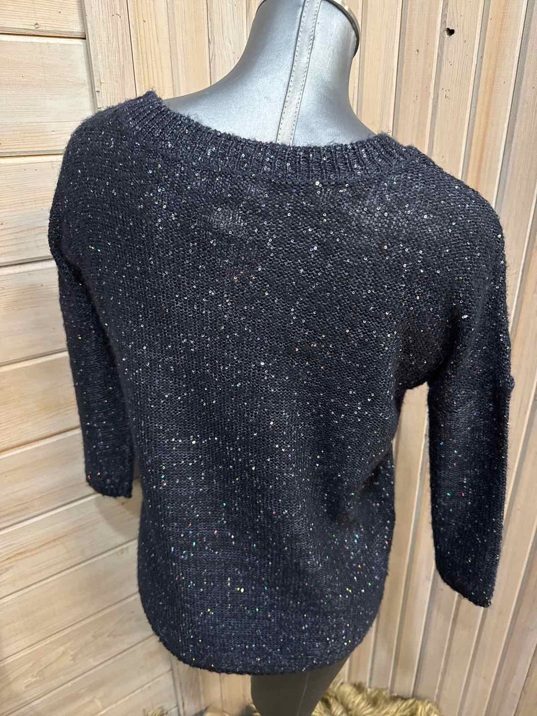 XS - a.n.a. Sweater