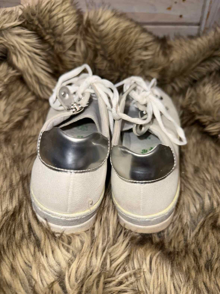 9 - Remonte Sneakers