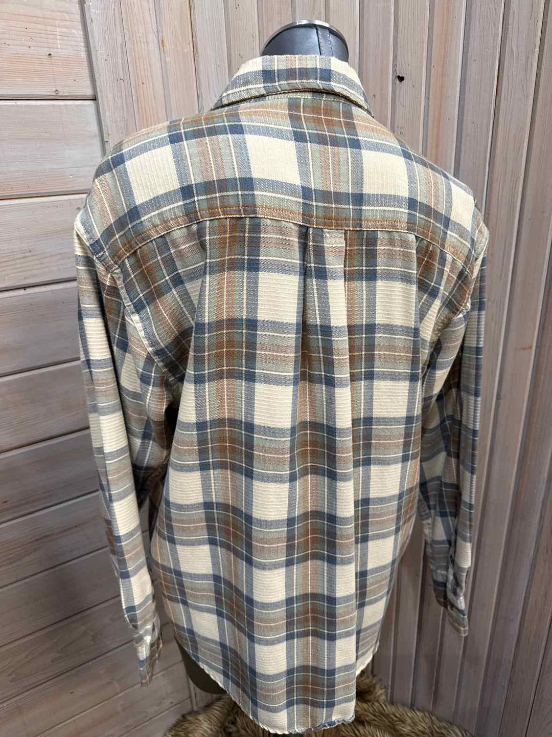L - haggar Long Sleeve Button Up