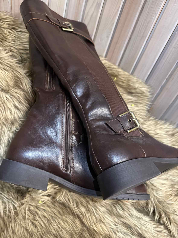 8 - Aerosoles Boot