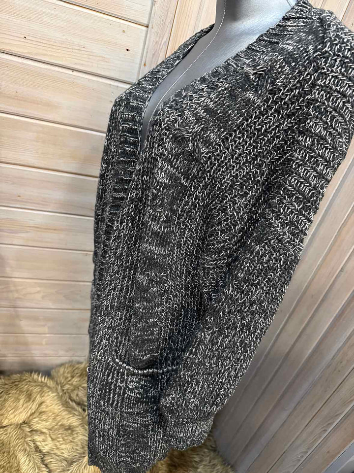 XL - Agnes & Dora Cardigan