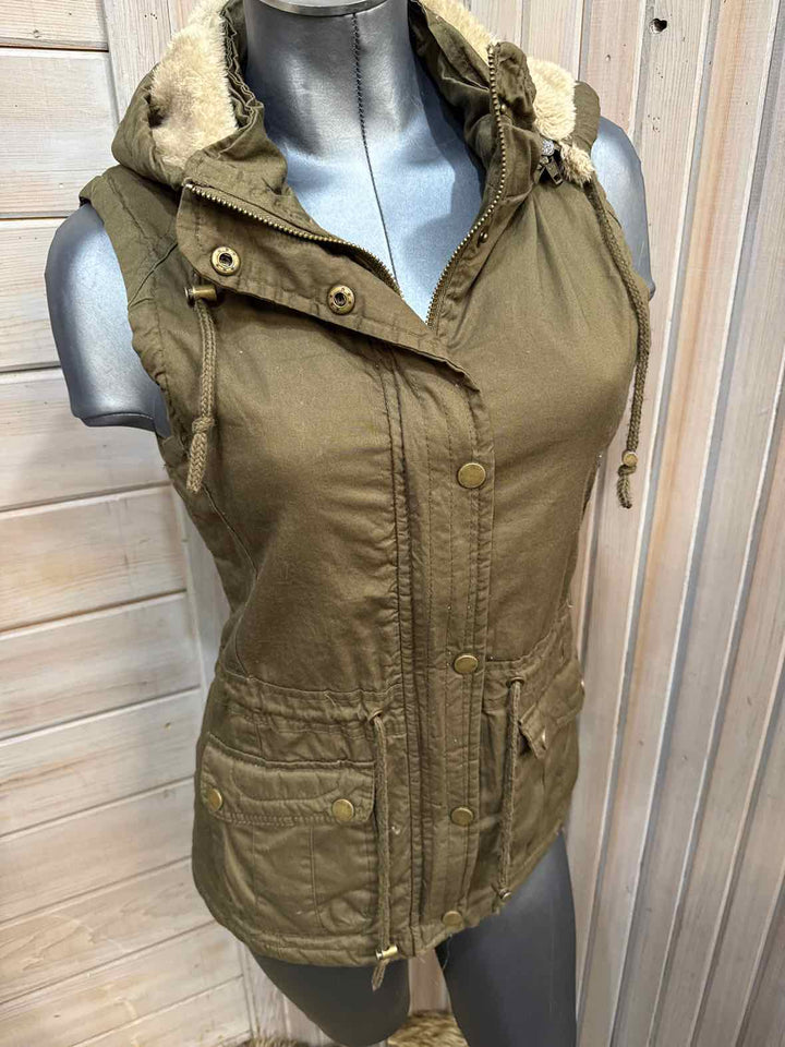 M - YMI Vest