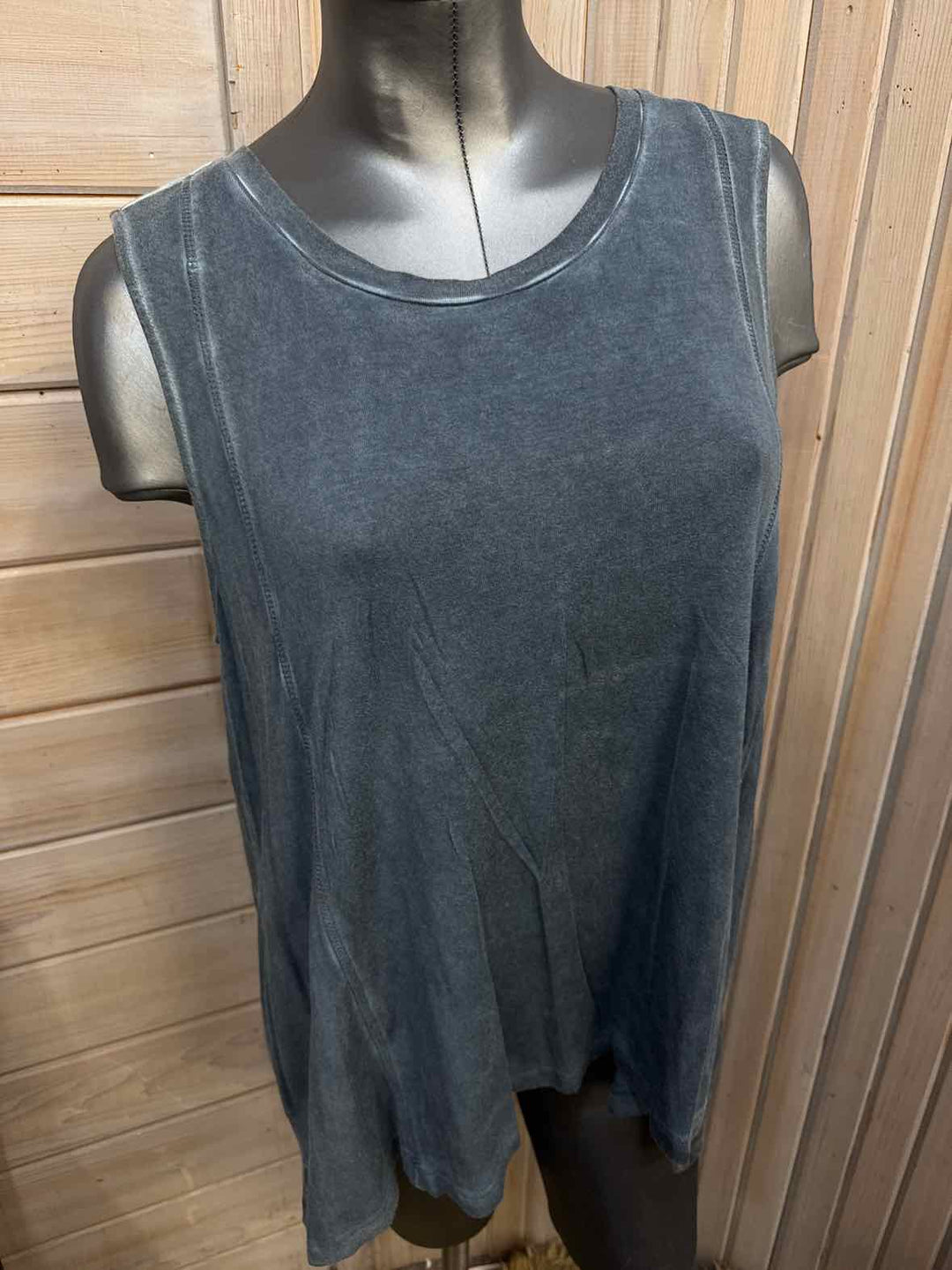 M - Hurley Tank