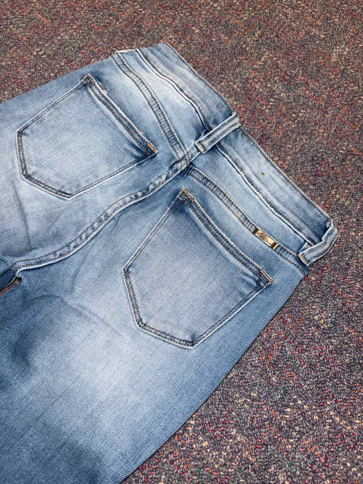 25 - Kancan Jeans