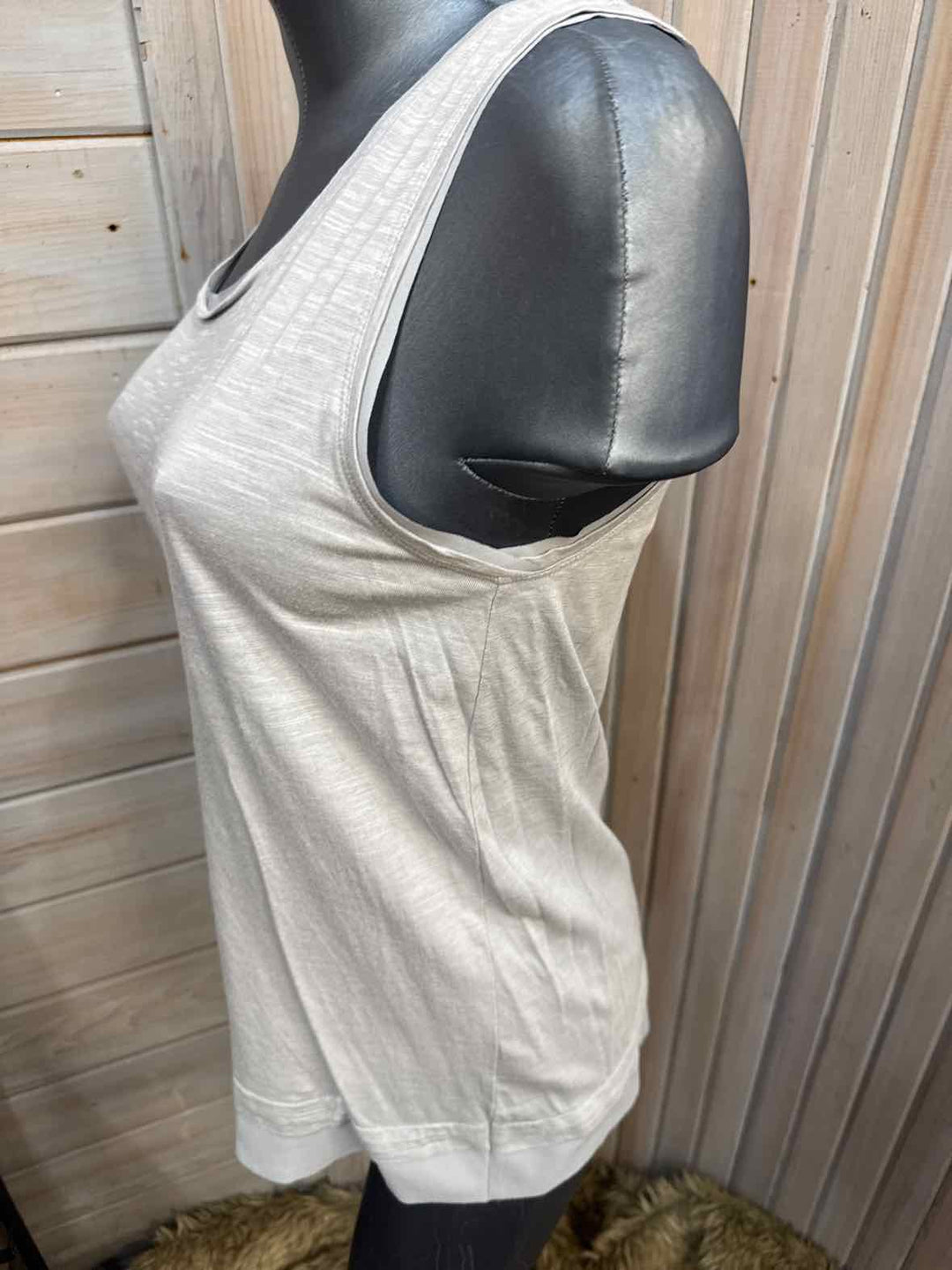 M - Banana Republic Tank