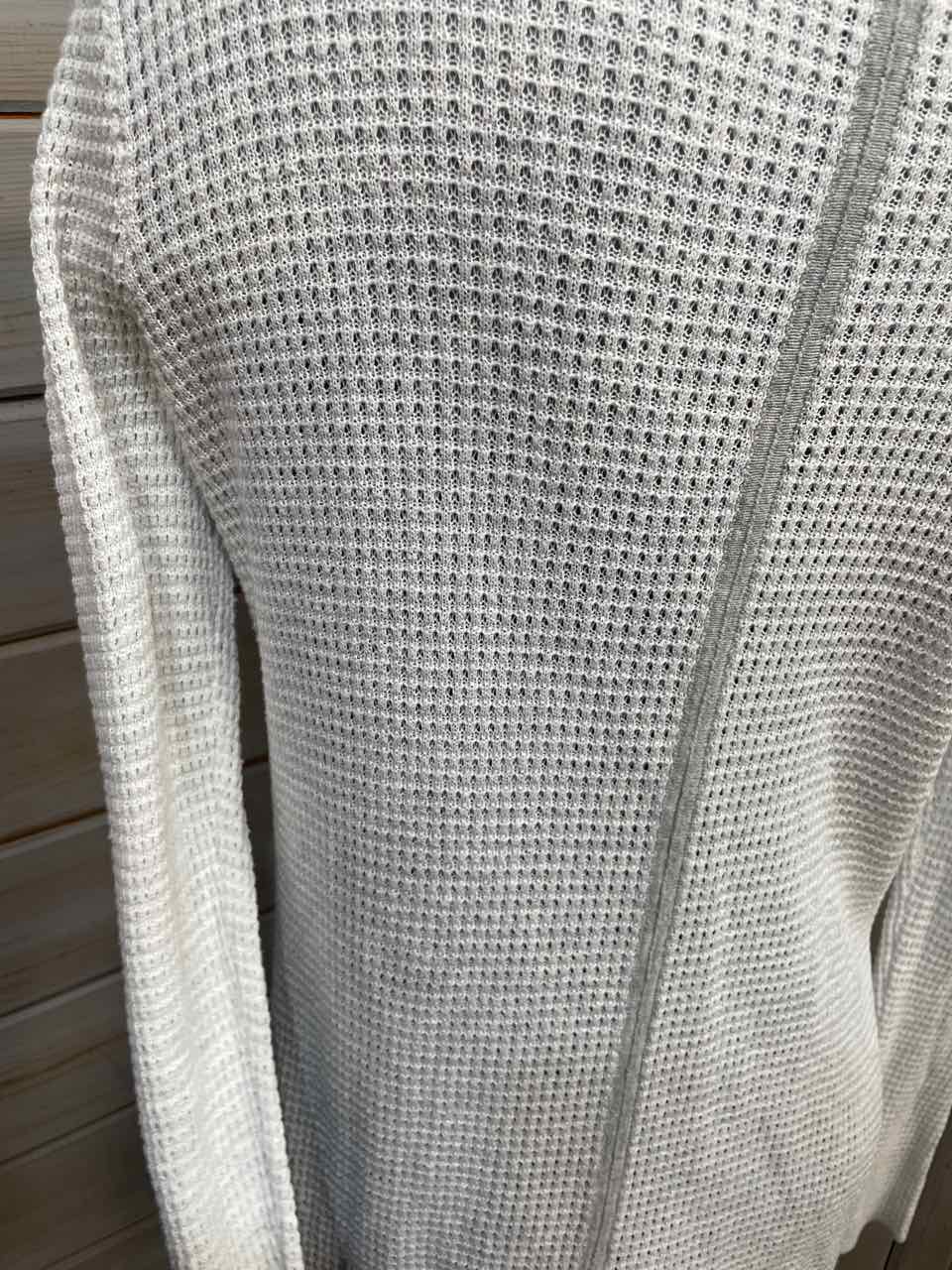 L - Daisy Fuentes Cardigan