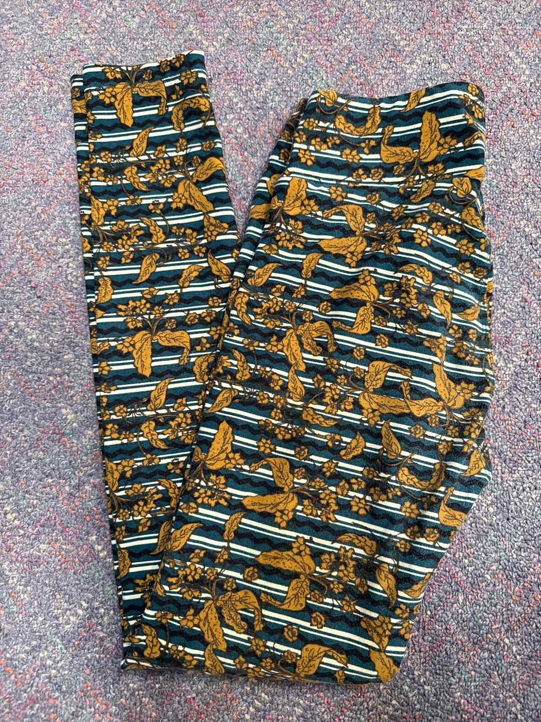 One Size - LuLaRoe Leggings