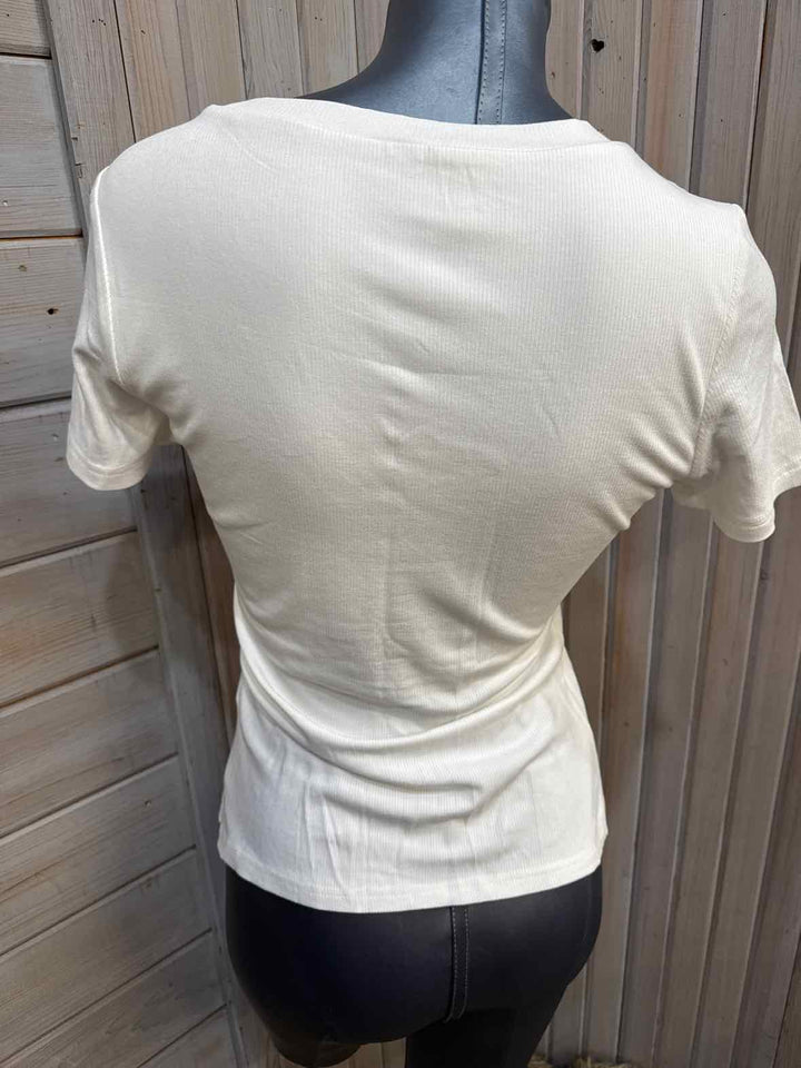 L - ChicMe T-Shirt