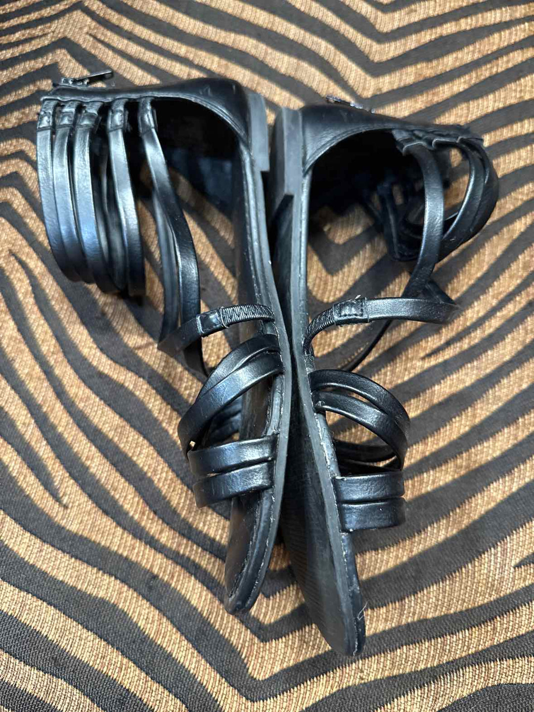 7 - So Sandals