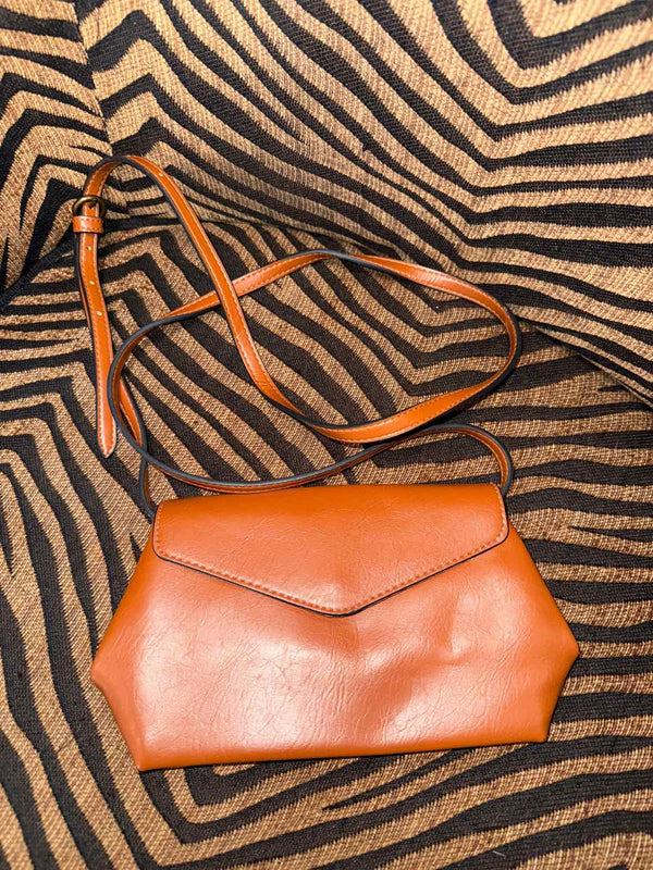 Purse - Universal Thread Crossbody