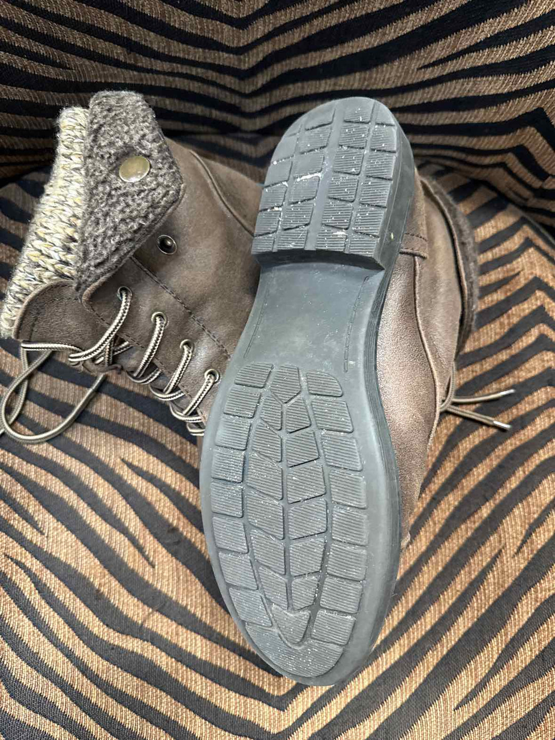 9M - Cliffs by White Mountain Boots