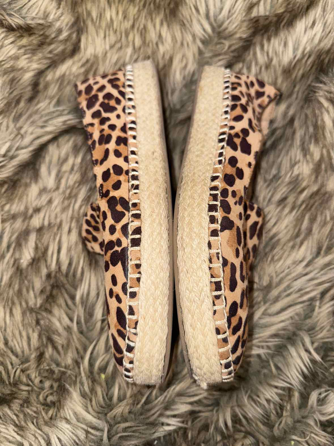 8 - Dr Scholls Slip-on