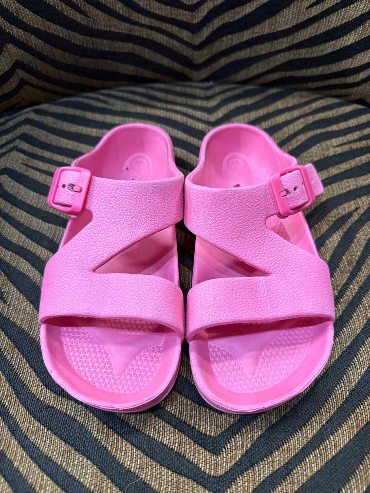 L - Cat & Jack Sandals